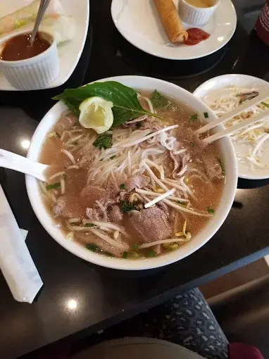 Best rice vermicelli,vietnamese spring roll and skewer in Airdrie, AB